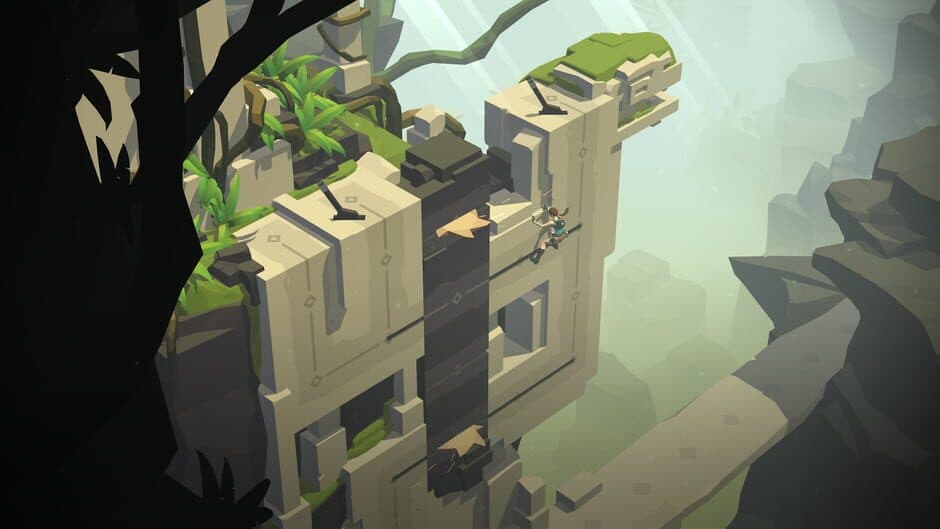 Lara Croft Go screenshot 4